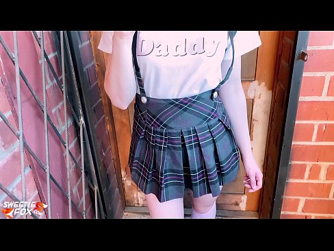 ❤️ Schoolgirl ດູດ dick ຂອງນາງເລິກແລະ fucks ແທນທີ່ຈະຫ້ອງຮຽນ. ❤ ໜັງໂປ້ ຢູ່ພວກເຮົາ ❤